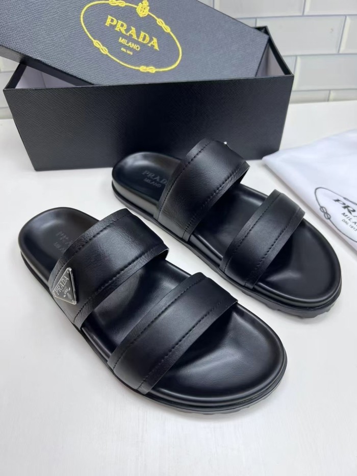 Kicks_Liu  P*rada  slippers