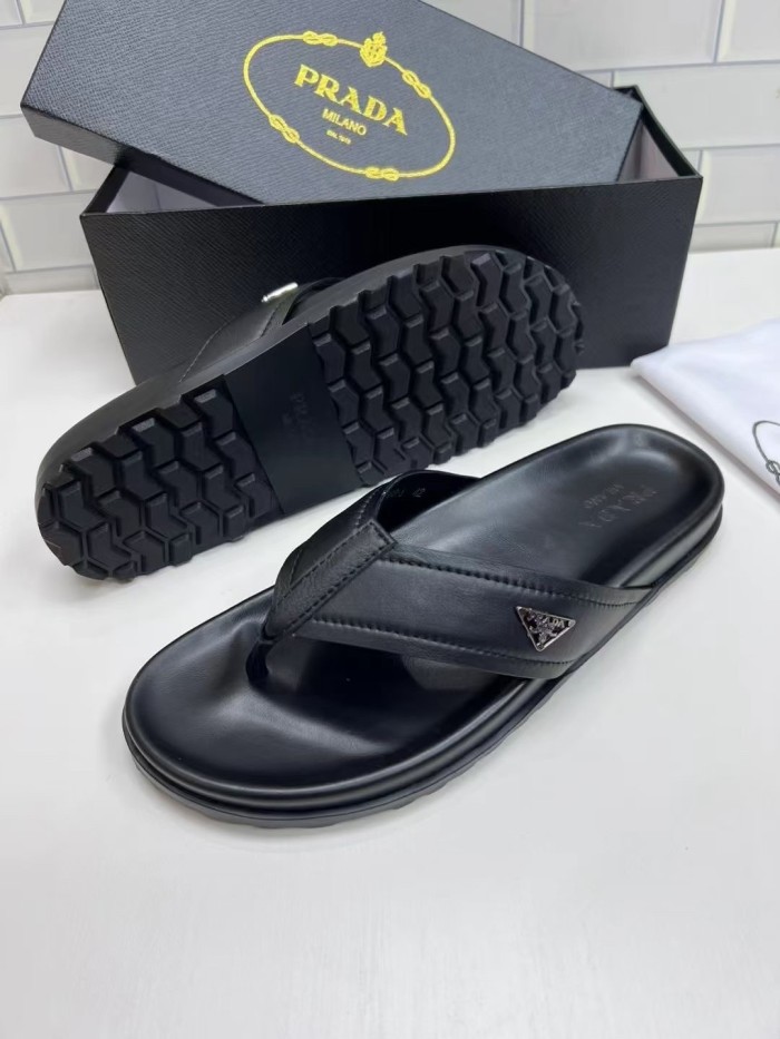 Kicks_Liu  P*rada  slippers