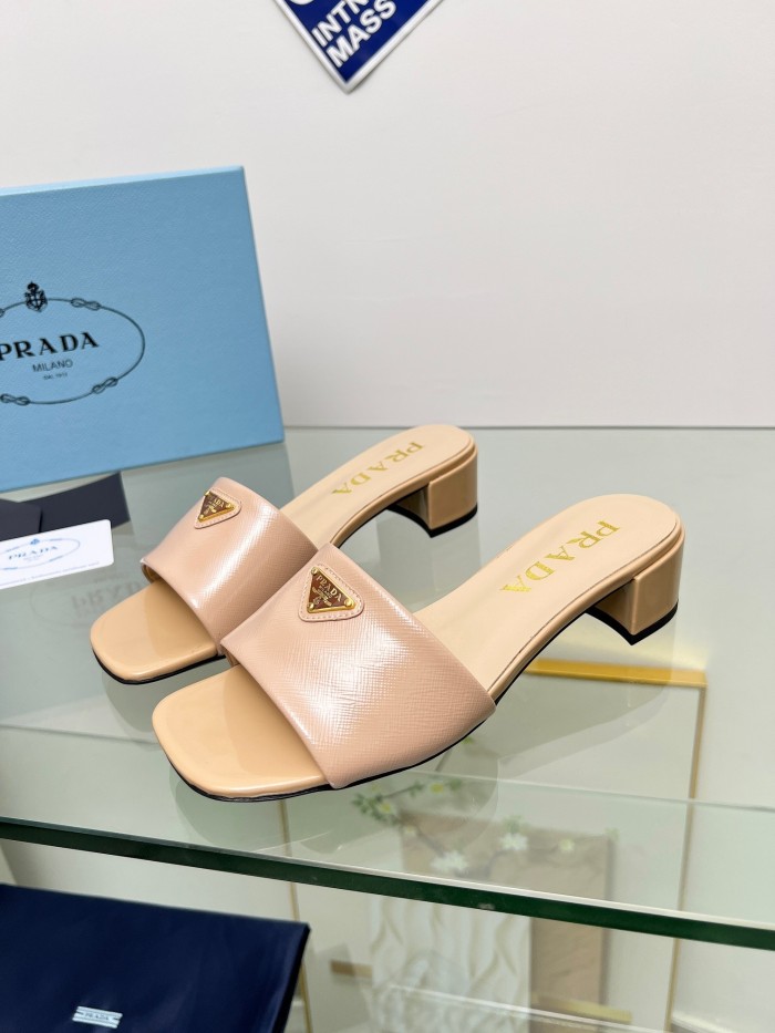 Kicks_Liu  P*rada  slippers