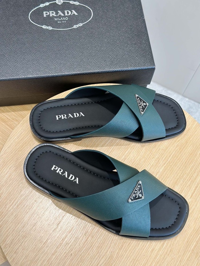 Kicks_Liu  P*rada  slippers
