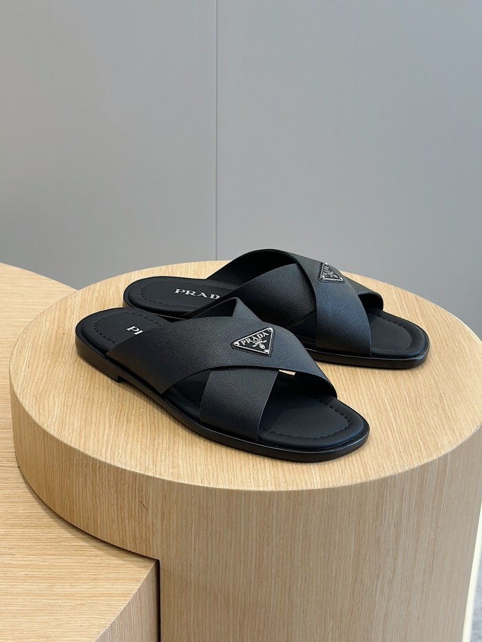 Kicks_Liu  P*rada  slippers