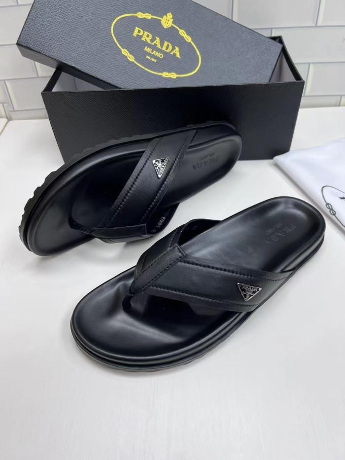 Kicks_Liu  P*rada  slippers