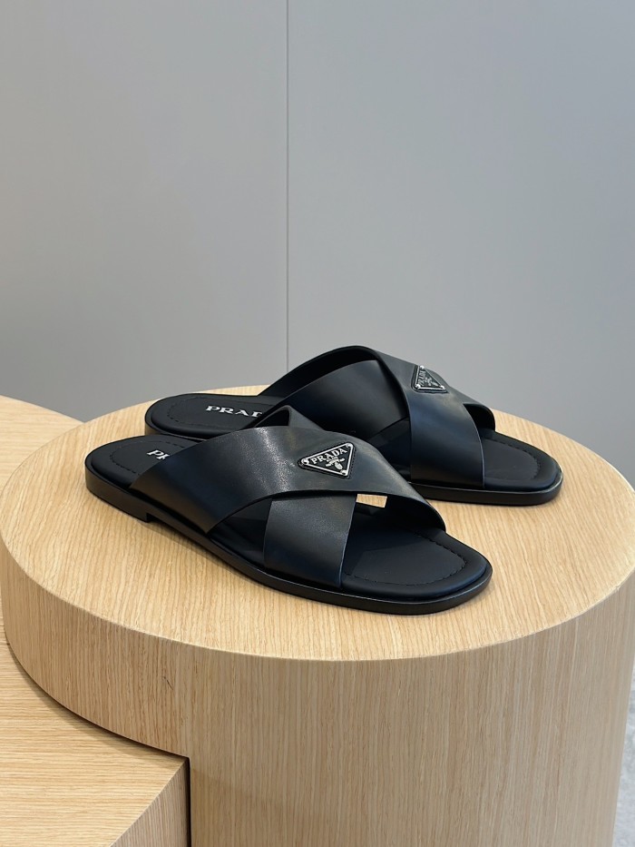 Kicks_Liu  P*rada  slippers