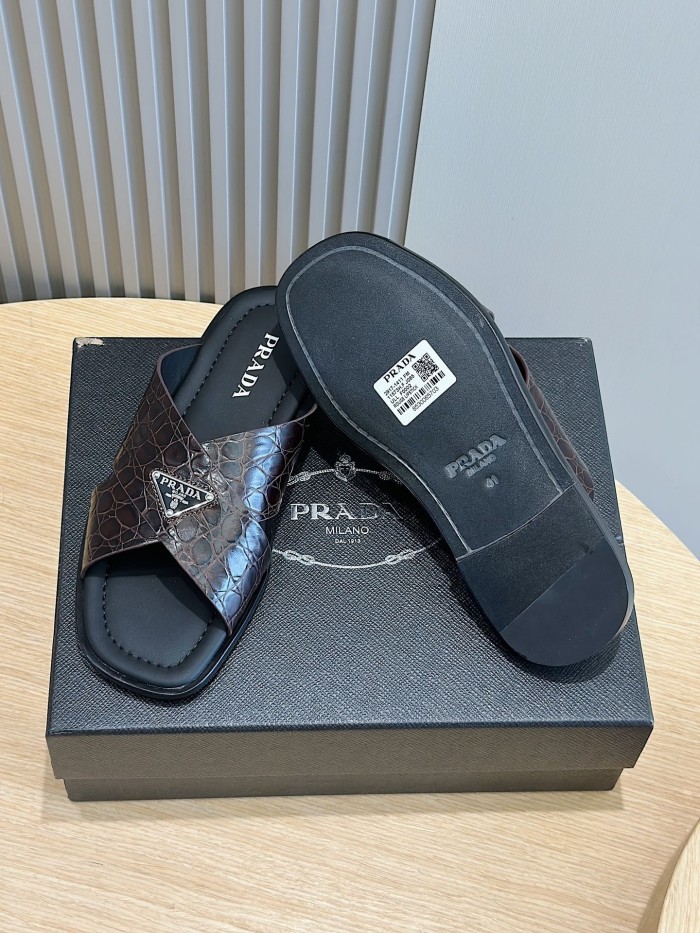 Kicks_Liu  P*rada  slippers