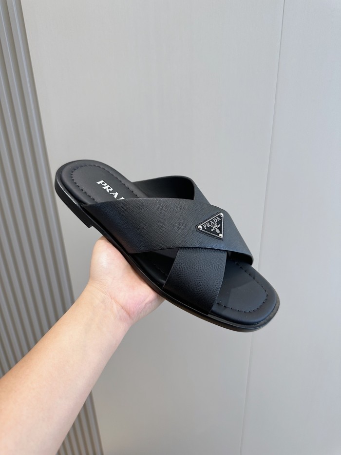 Kicks_Liu  P*rada  slippers