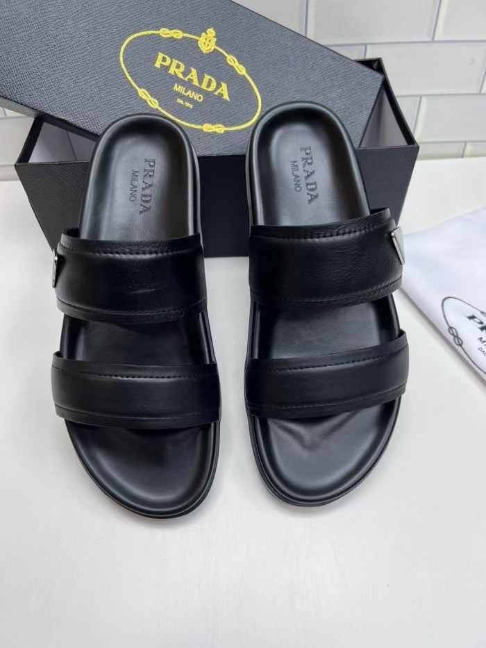 Kicks_Liu  P*rada  slippers