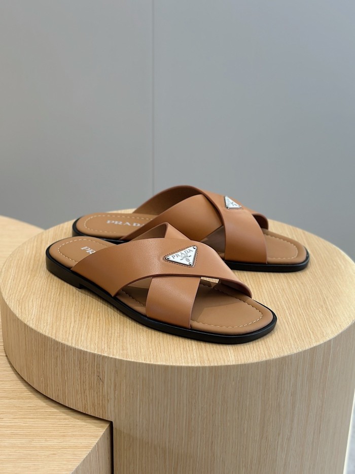 Kicks_Liu  P*rada  slippers