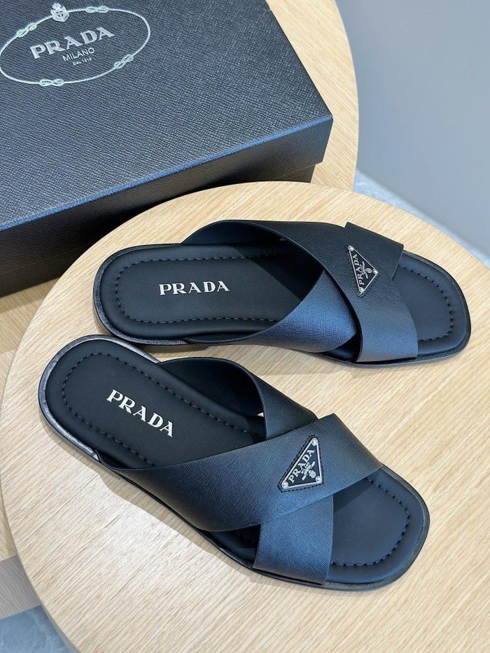 Kicks_Liu  P*rada  slippers