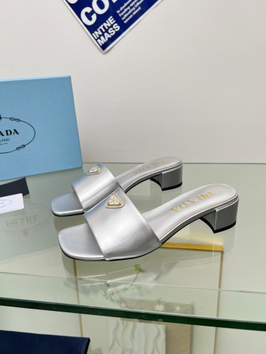 Kicks_Liu  P*rada  slippers
