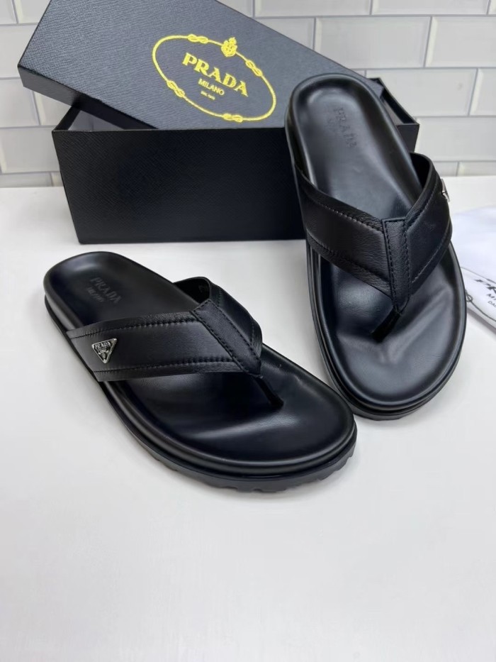 Kicks_Liu  P*rada  slippers