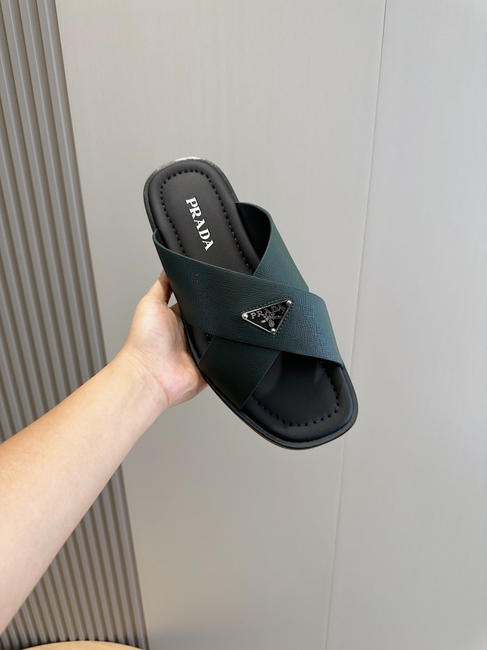 Kicks_Liu  P*rada  slippers