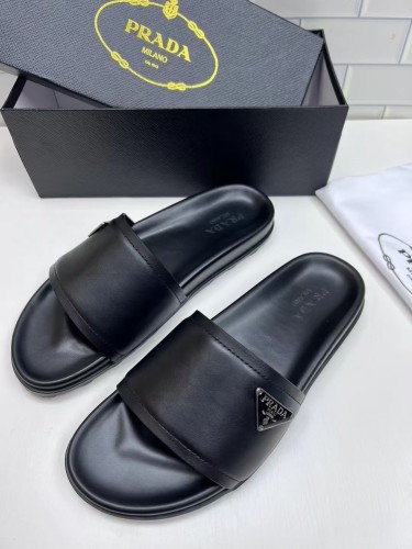 Kicks_Liu  P*rada  slippers