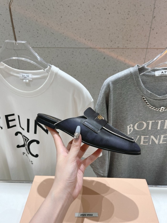Kicks_Liu M*iu Miu  slippers