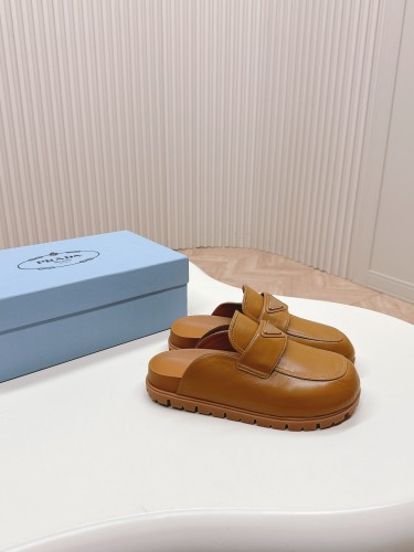 Kicks_Liu  P*rada  slippers