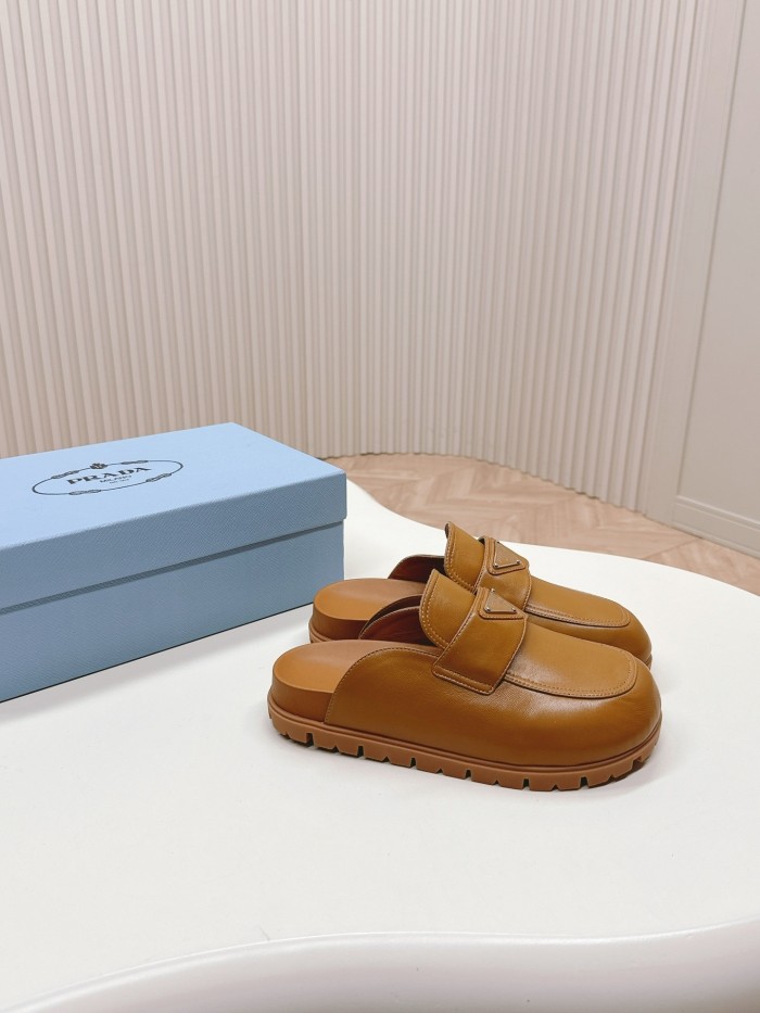 Kicks_Liu  P*rada  slippers
