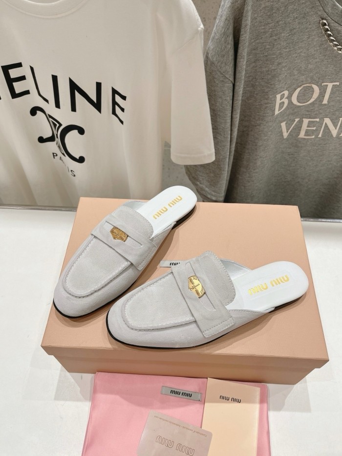 Kicks_Liu M*iu Miu  slippers