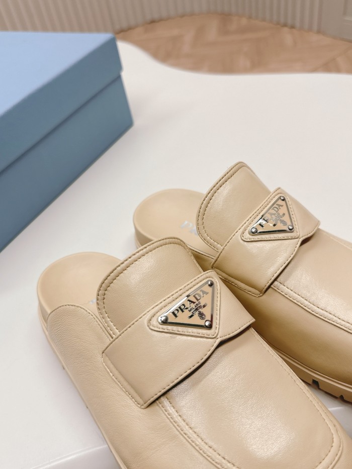 Kicks_Liu  P*rada  slippers