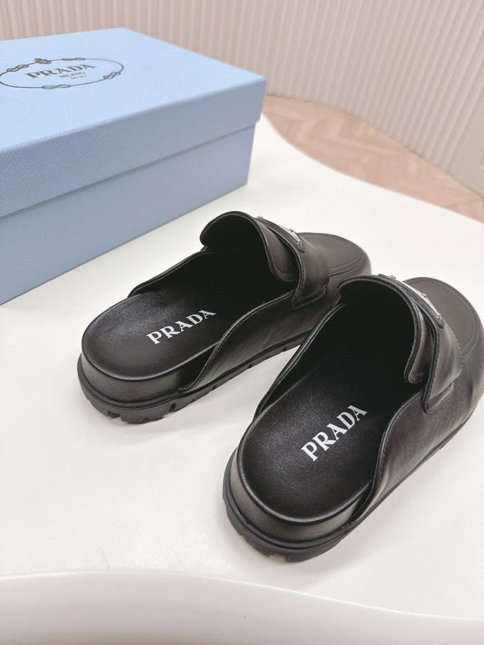 Kicks_Liu  P*rada  slippers