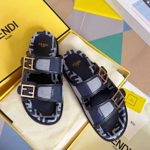 Kicks_Liu F*endi   slippers