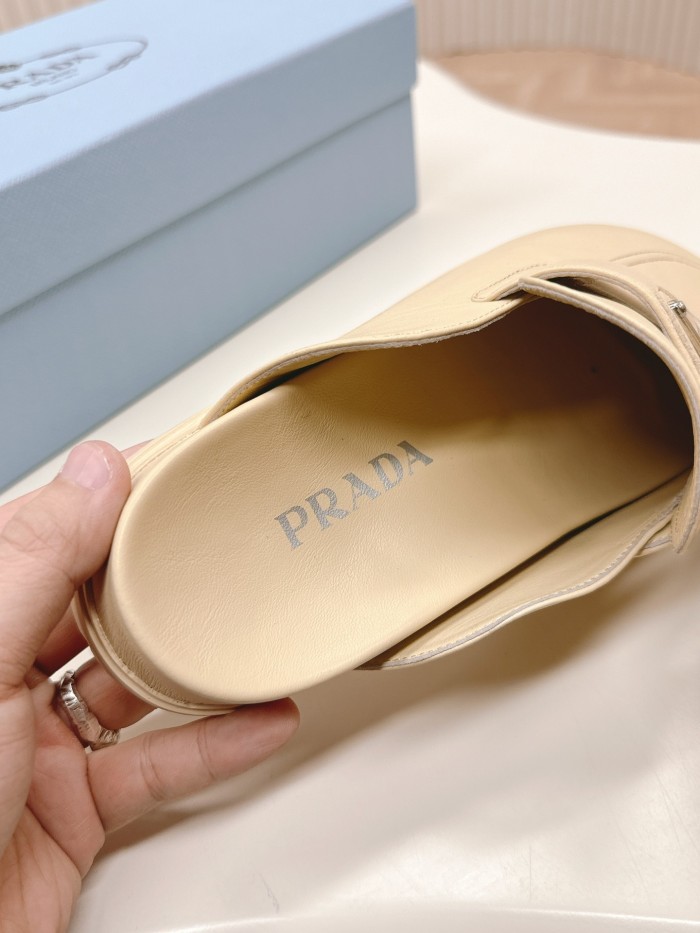 Kicks_Liu  P*rada  slippers