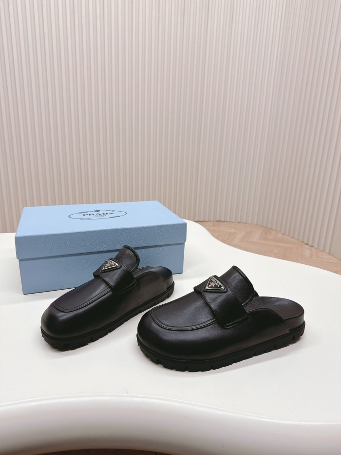 Kicks_Liu  P*rada  slippers