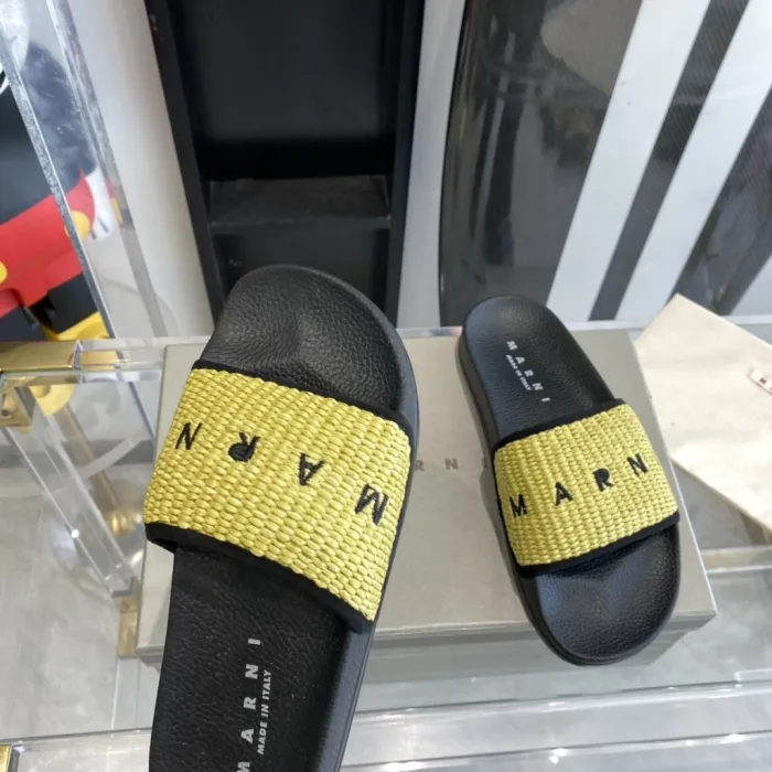 Kicks_Liu M*arni  slippers