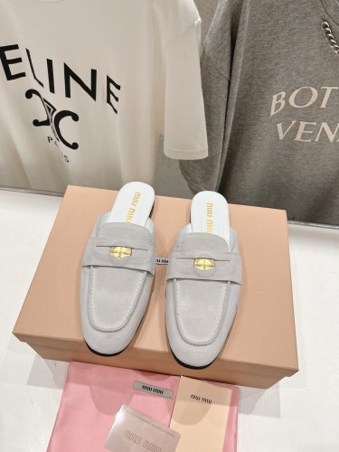 Kicks_Liu M*iu Miu  slippers