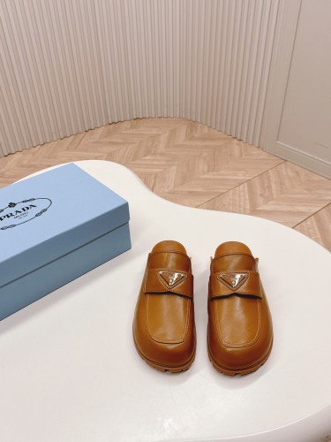 Kicks_Liu  P*rada  slippers
