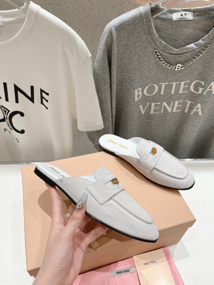 Kicks_Liu M*iu Miu  slippers