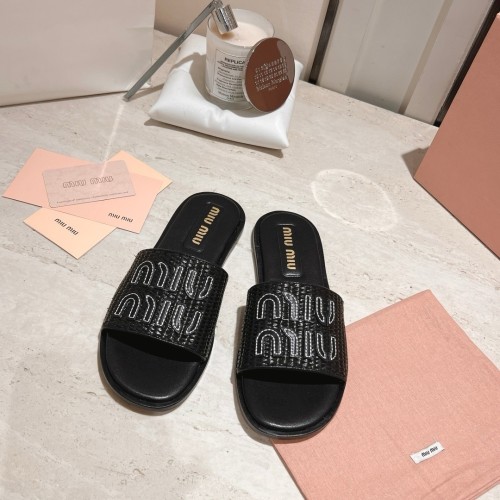 Kicks_Liu M*iu Miu  slippers