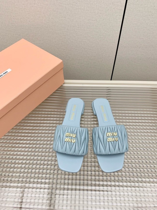 Kicks_Liu M*iu Miu  slippers