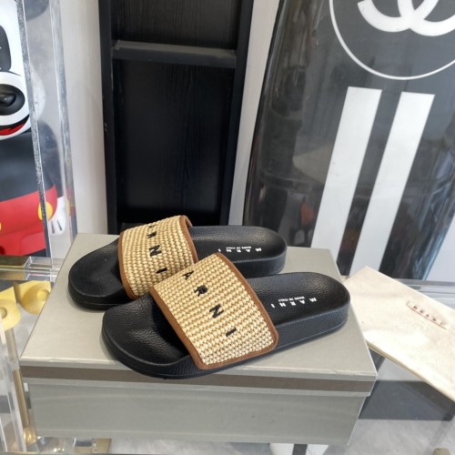 Kicks_Liu M*arni  slippers
