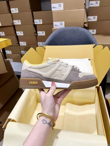 (Kicks Liu)  F*endi  Sneaker  Top Quality