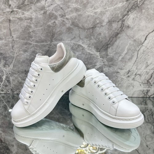 (Kicks Liu)  F*endi  Sneaker  Top Quality