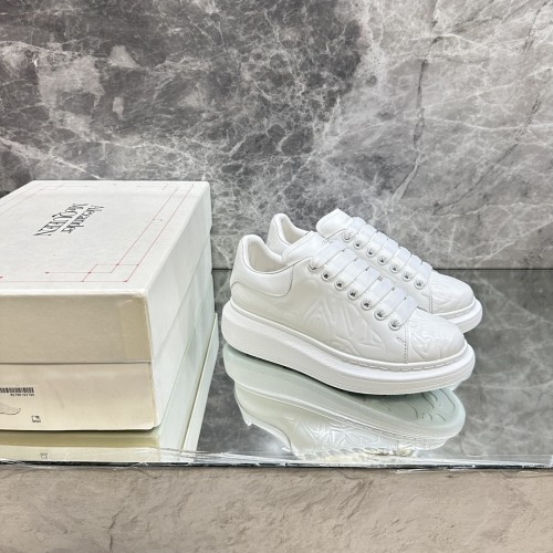 (Kicks Liu)  F*endi  Sneaker  Top Quality