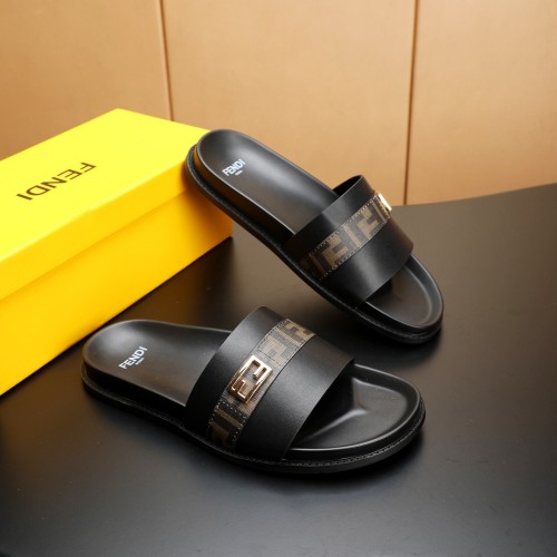 Kicks_Liu F*endi   slippers