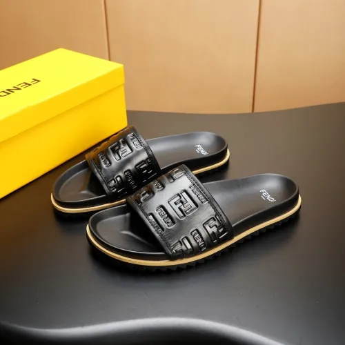 Kicks_Liu F*endi   slippers