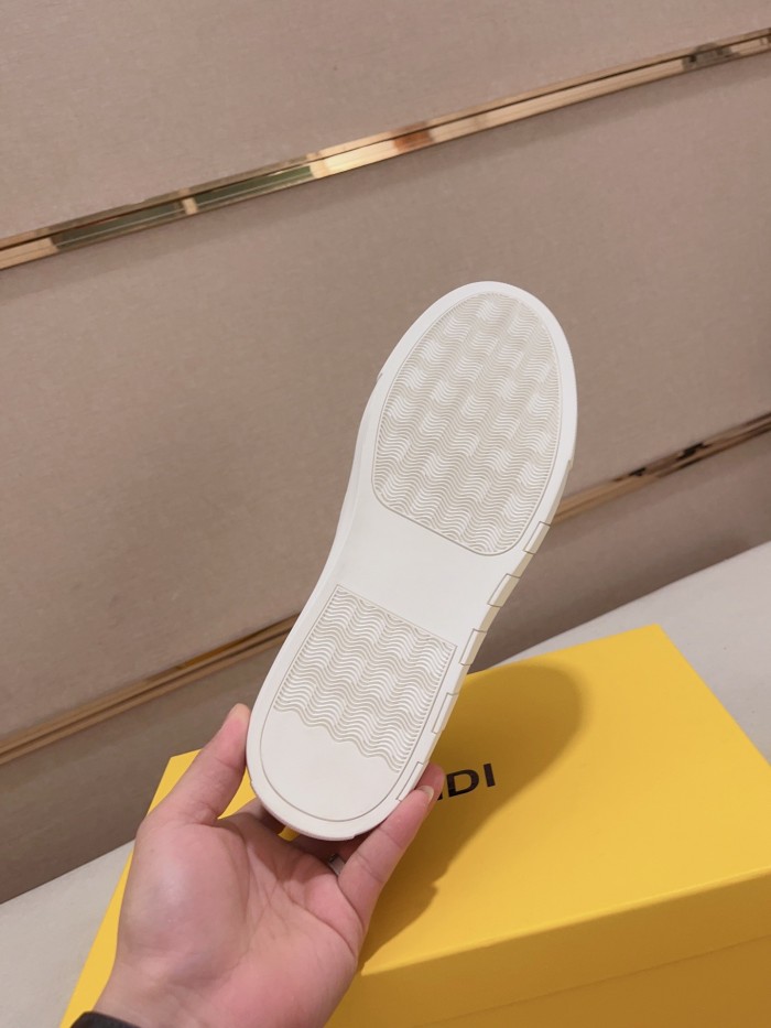 Kicks_Liu F*endi  Sneakers