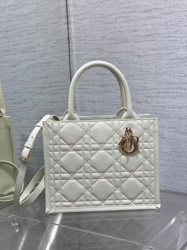 (Kicks Liu)   D*ior    Handbag Top Quality 26x12x21cm
