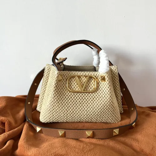 (Kicks Liu)  V*alentino  Crossbody bag  Top Quality 25x18x12cm