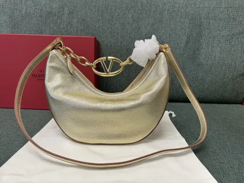 (Kicks Liu)  V*alentino  Crossbody bag  Top Quality 29x23x11cm