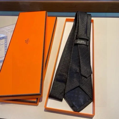 (Kicks Liu) Necktie Top Quality