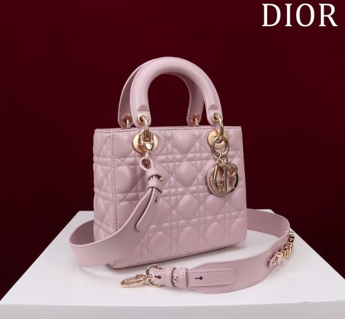 (Kicks Liu)  D*ior  bag  Top Quality  20*16*8cm