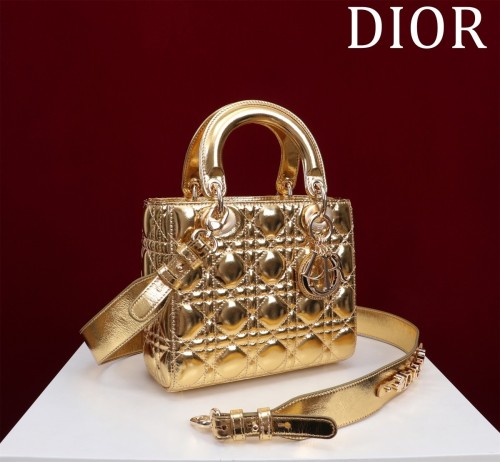 (Kicks Liu)  D*ior  bag  Top Quality  20*16*8cm