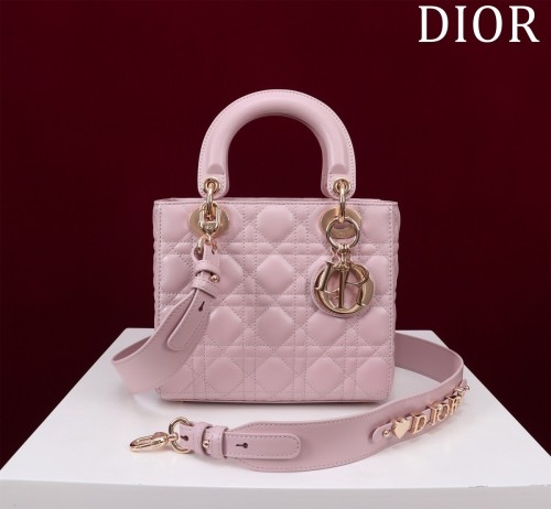(Kicks Liu)  D*ior  bag  Top Quality  20*16*8cm