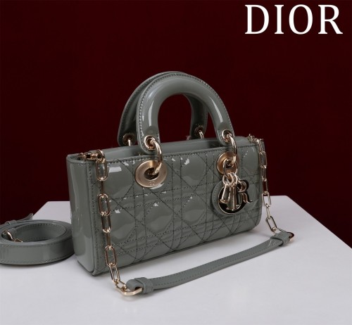 (Kicks Liu)  D*ior  bag  Top Quality  26*13.5*5cm