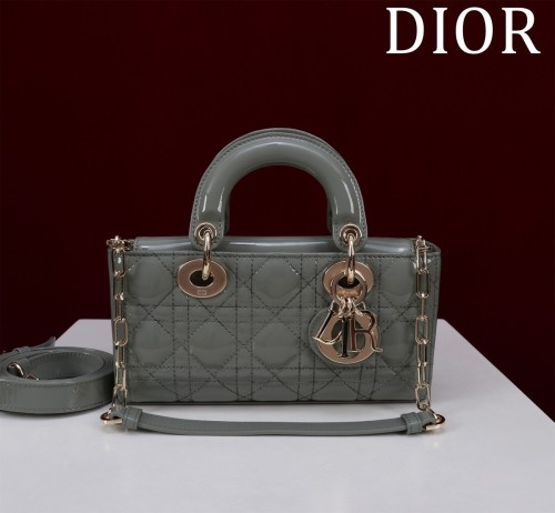 (Kicks Liu)  D*ior  bag  Top Quality  26*13.5*5cm