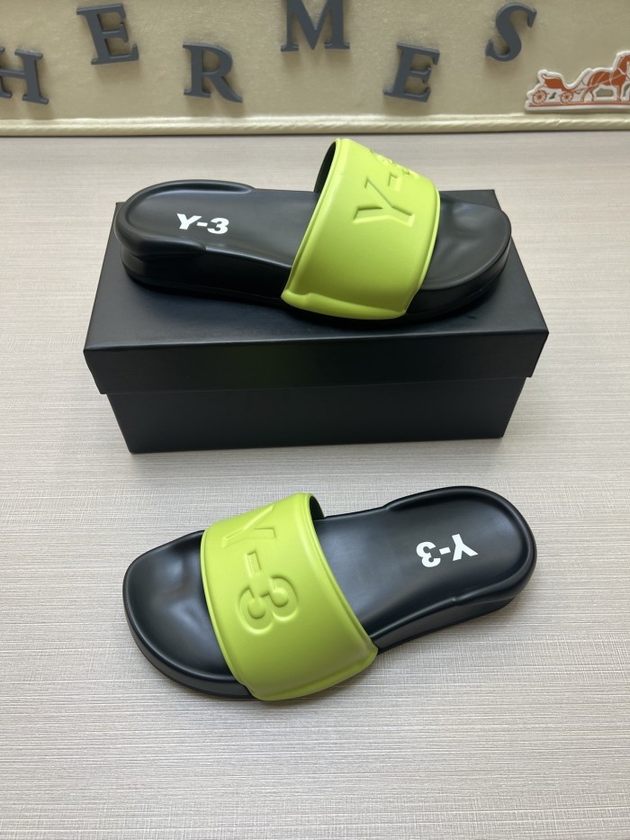 Kicks_Liu  A*didas   slippers