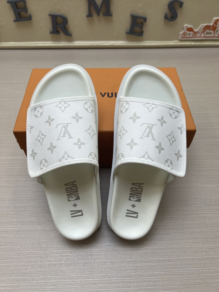 Kicks_Liu  L*ouis V*uitton  slippers