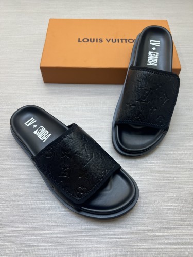Kicks_Liu  L*ouis V*uitton  slippers